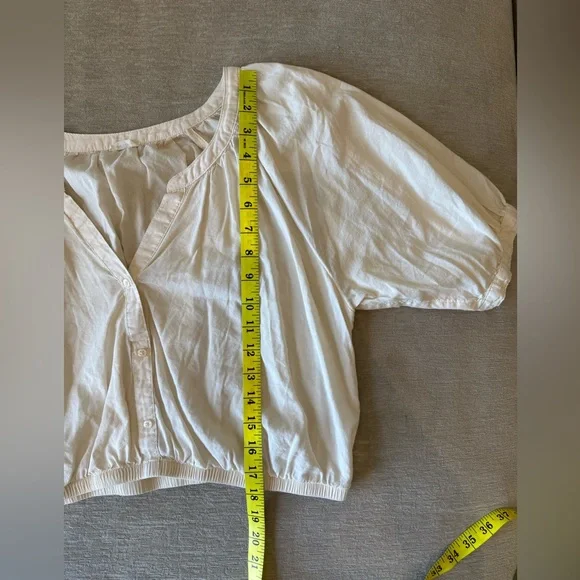 Aerie Women’s Button Front Cropped Top Beige Cream Puff Sleeve Size L - Picture 8 of 8